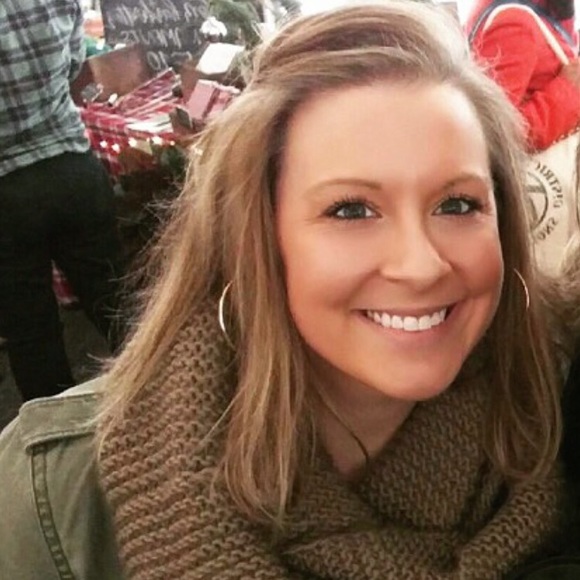 Meet your seller! - Picture 4 of 7